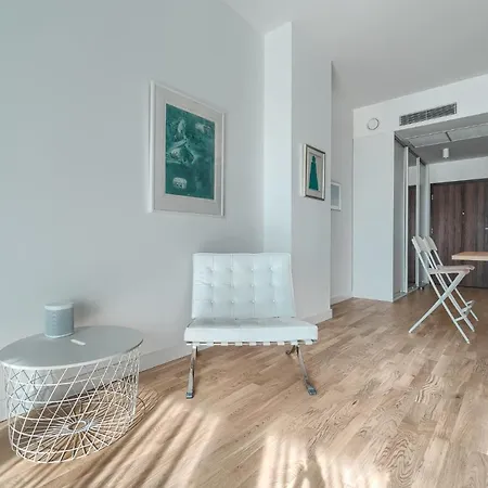 Апартаменты Hanza Tower 22 White Jacussi & Sauna & Pool & Щецин
